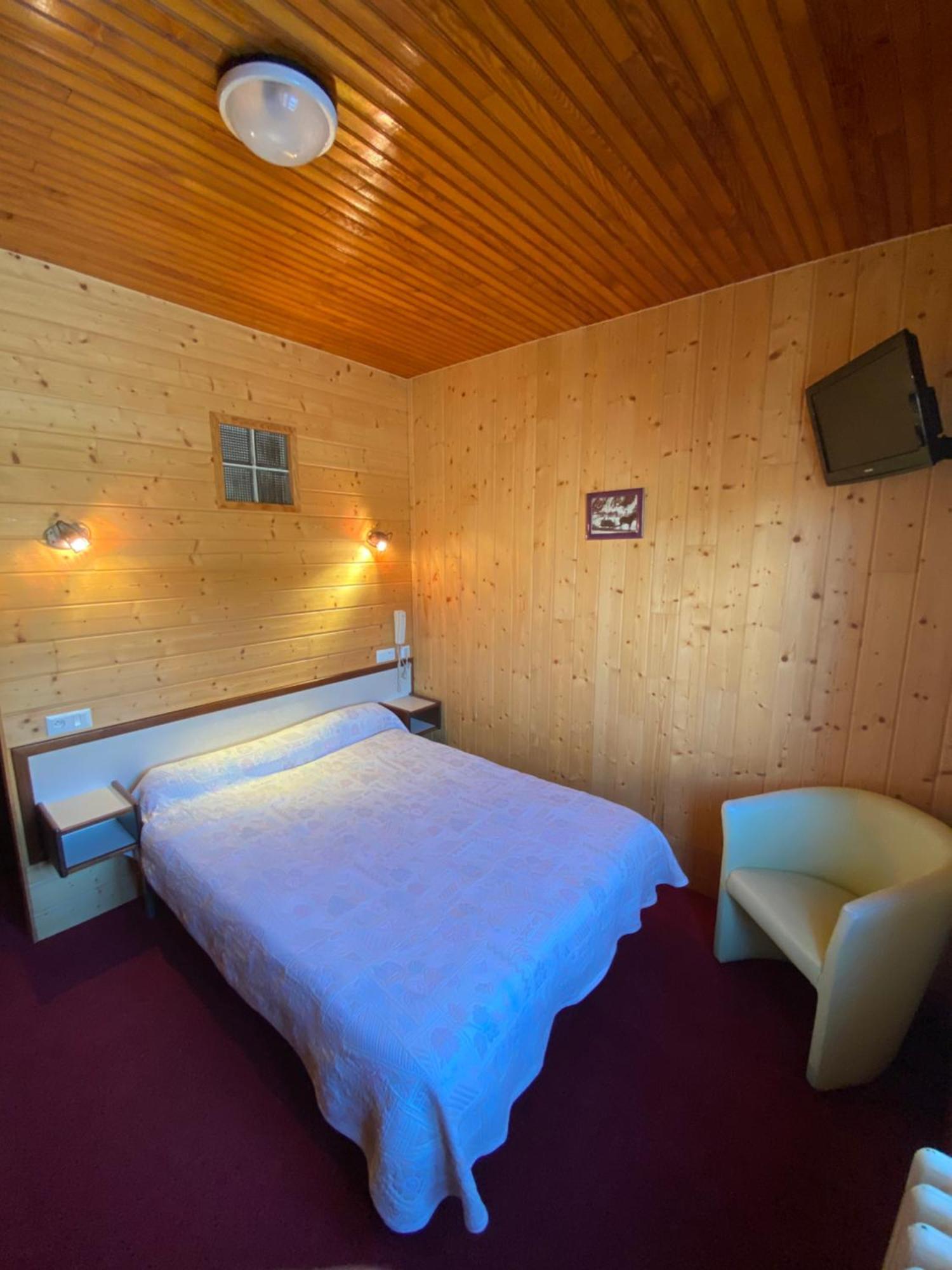 Relais Du Belloch Angoustrine Εξωτερικό φωτογραφία